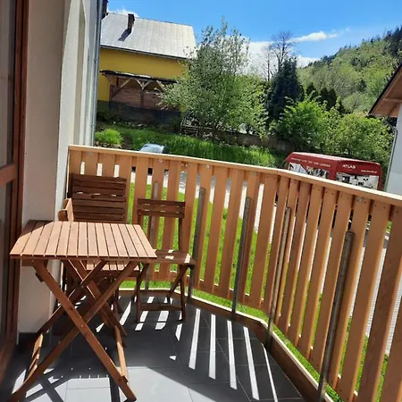 Krysztal A10, Garaz * 卡尔帕奇