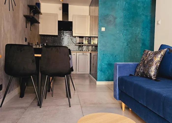 Krysztal A10, Garaz 公寓 *