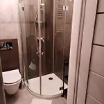 Krysztal A10, Garaz *