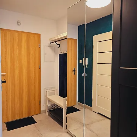 Kryształ A10, Garaż Apartament Karpacz